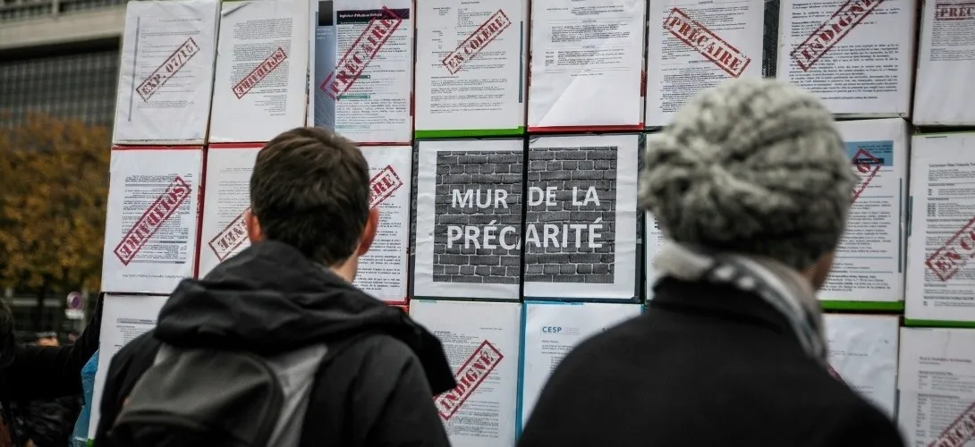 Macron annonce une destruction de l’enseignement supérieur public et gratuit !