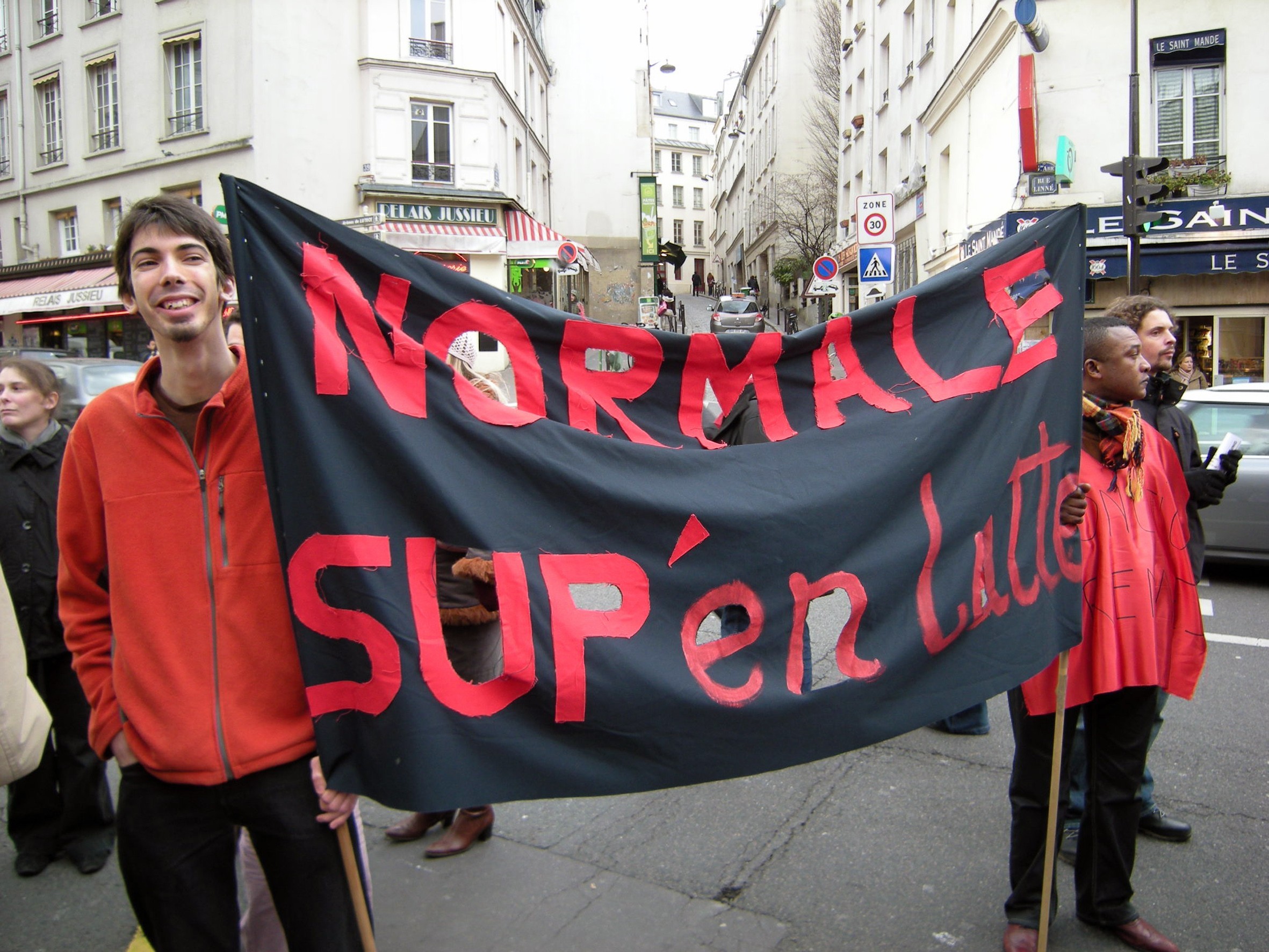 Victoire au CNESER d’élèves syndicalistes contre la direction de l’ENS.